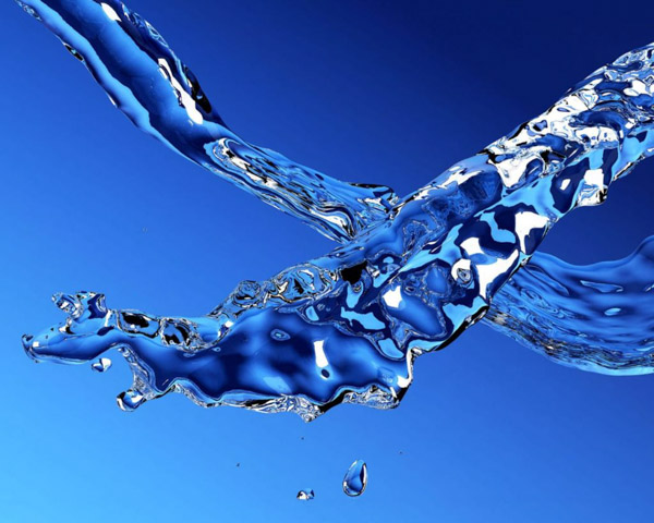 El agua es fundamental para la hidratación de la piel